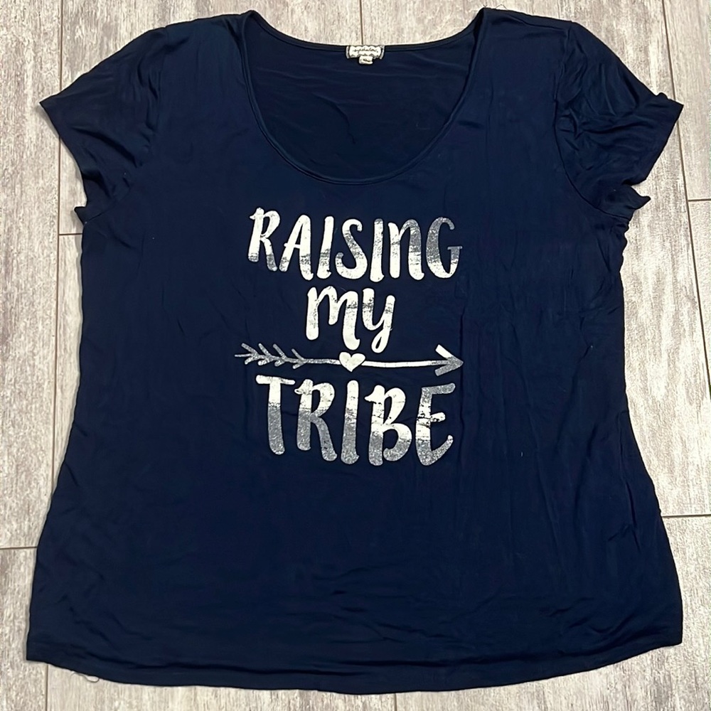 Soft and Flowy โRaising my Tribeโ Graphic Shirt- Size XL